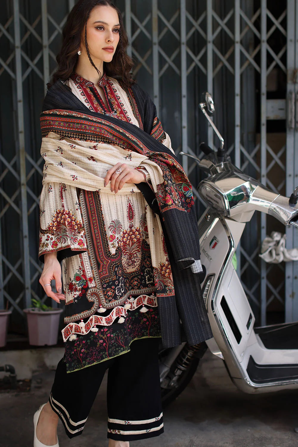 3 Piece Printed Khaddar Suit with Printed Khaddar Dupatta | K-62079