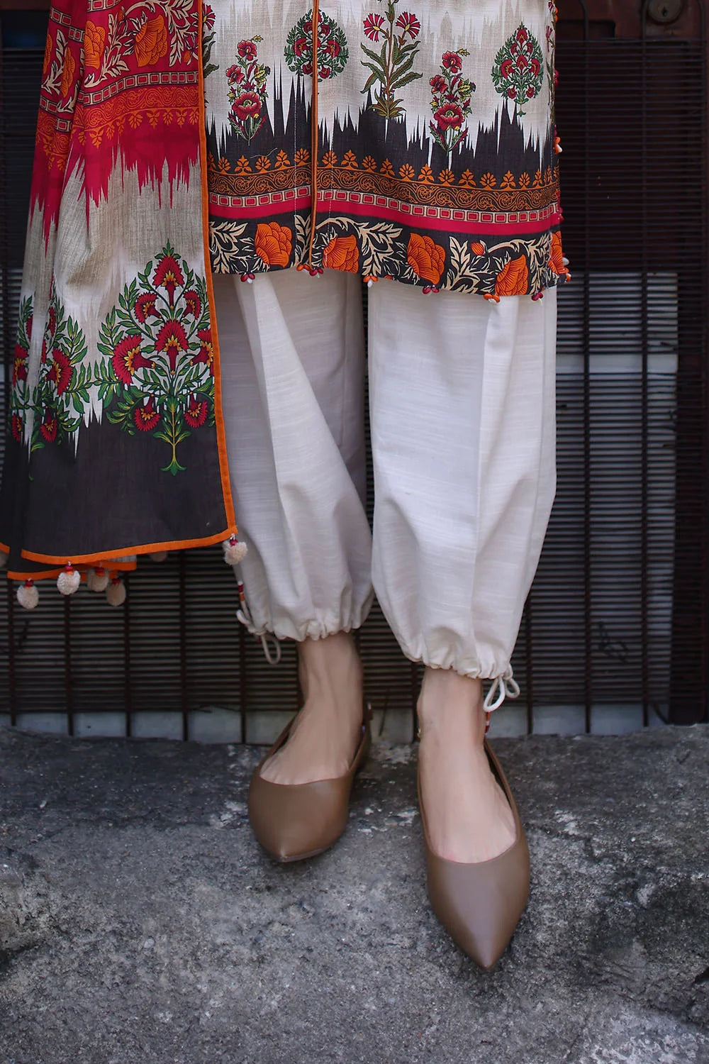 3 Piece Printed Khaddar Suit with Printed Khaddar Dupatta | K-62089