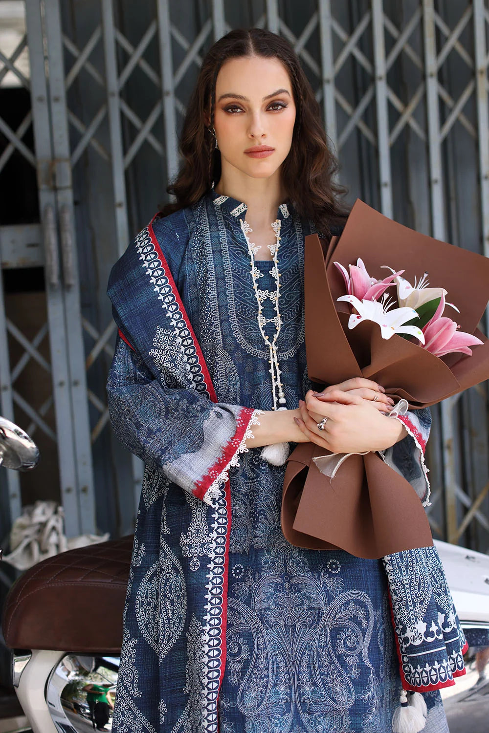 3 Piece Printed Khaddar Suit with Printed Khaddar Dupatta and Printed Trouser | K-62090