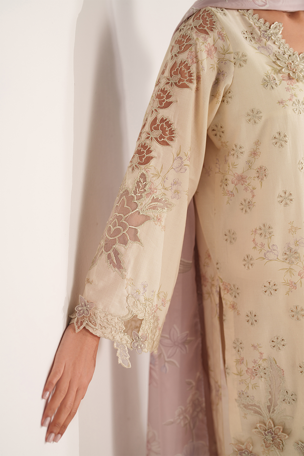 SS-06 Embroidered Lawn