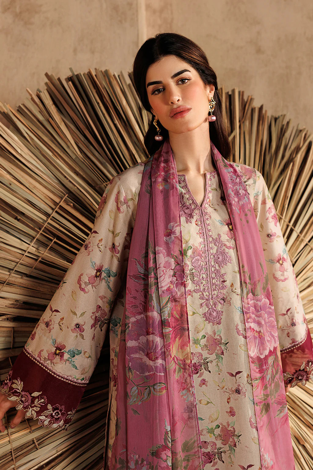 UE-674 Printed Lawn