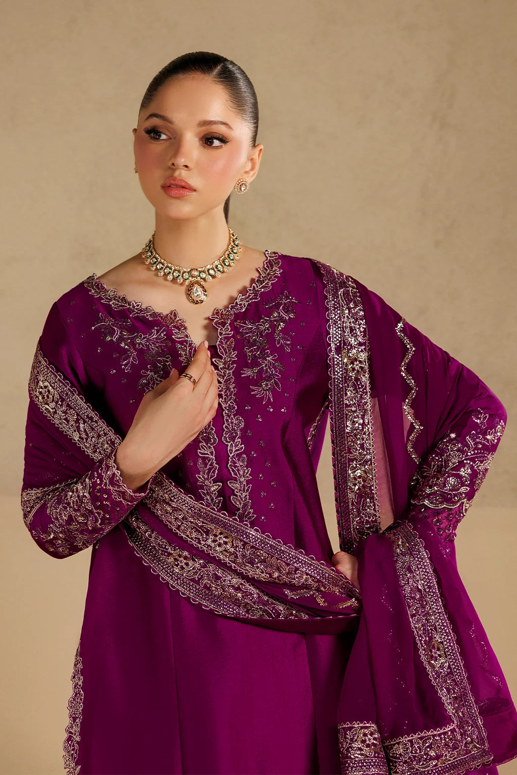 UE-736 Embroidered Sheesha Silk