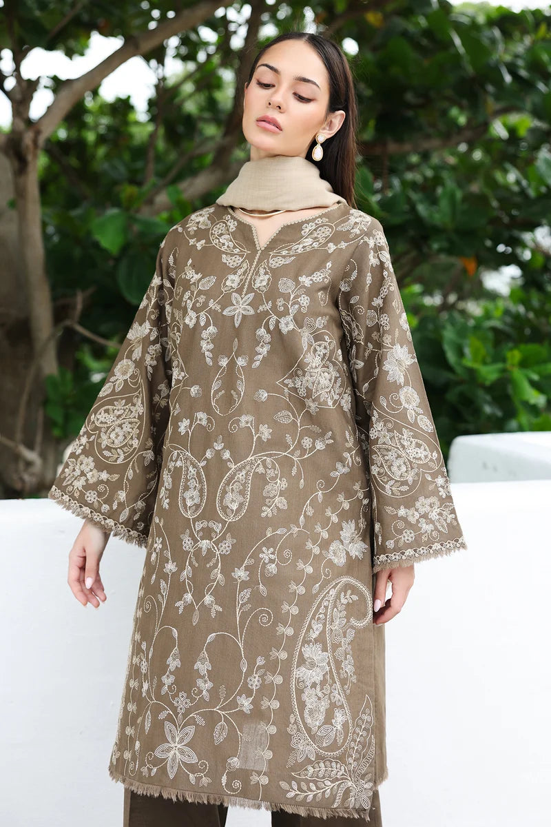EMBROIDERED KHADDAR UF-4618