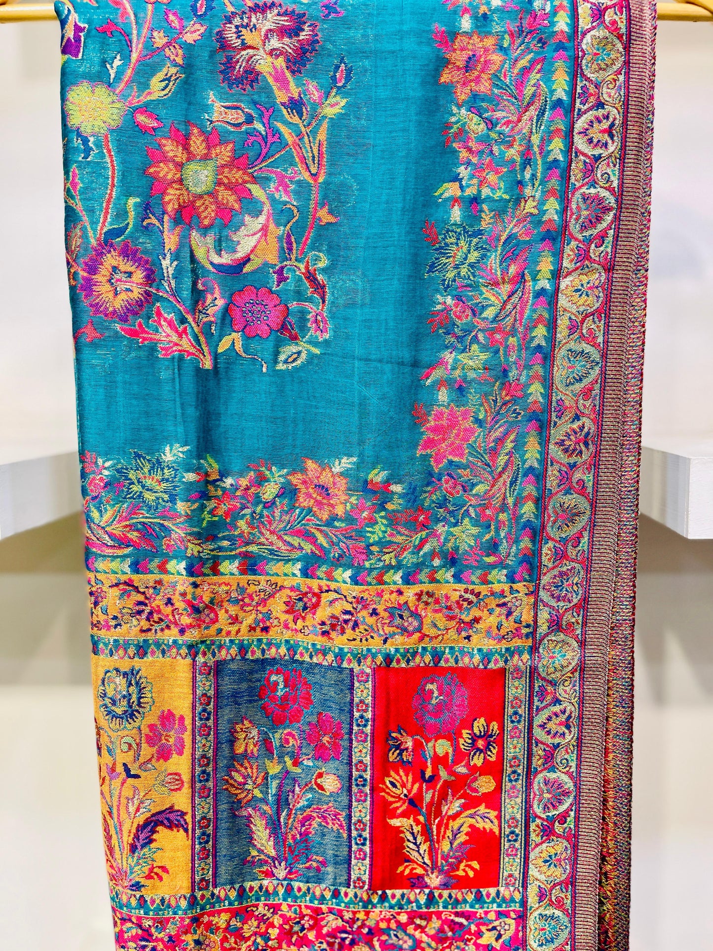 PURE INDIAN DAKHNI SHAWL